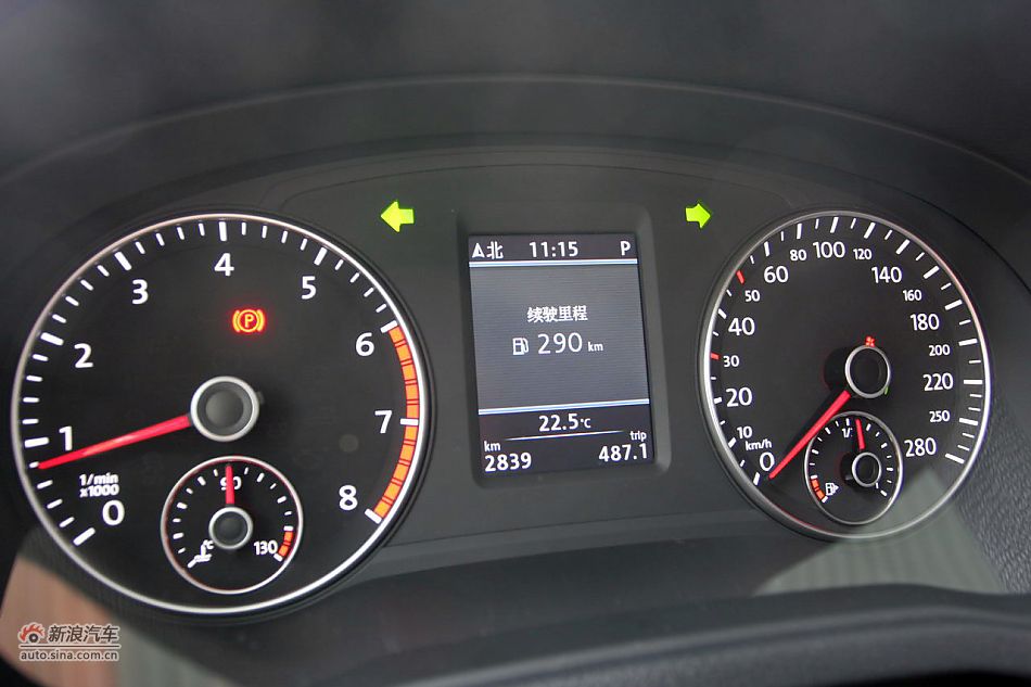 2011款帕萨特2.0T御尊版内饰功能