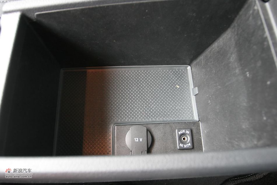 2011款帕萨特2.0T御尊版内饰功能