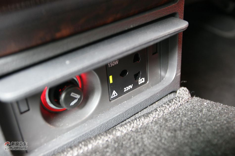 2011款帕萨特2.0T御尊版内饰功能