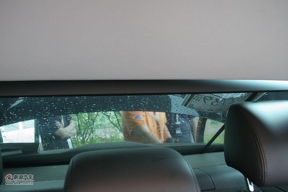 2011款帕萨特2.0T御尊版内饰功能