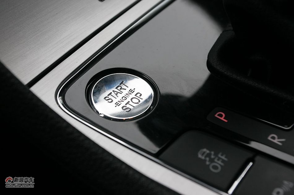 2011款帕萨特2.0T至尊版内饰