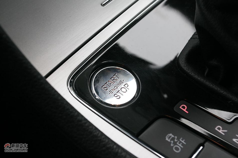 2011款全新帕萨特2.0T至尊版内饰