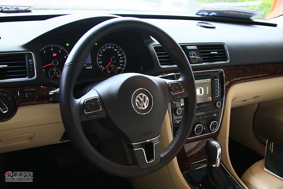 上海大众新帕萨特内饰