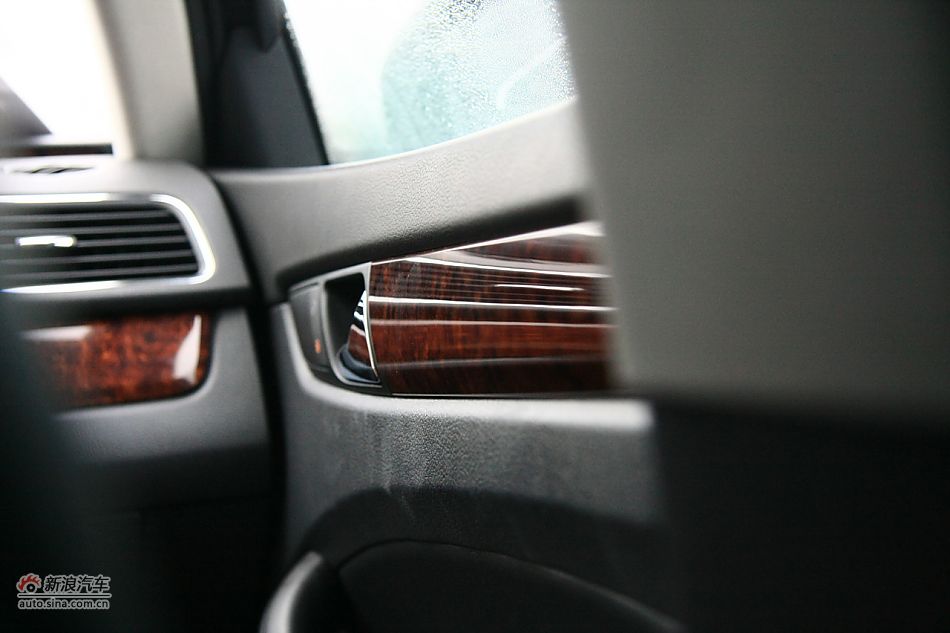 上海大众新帕萨特内饰