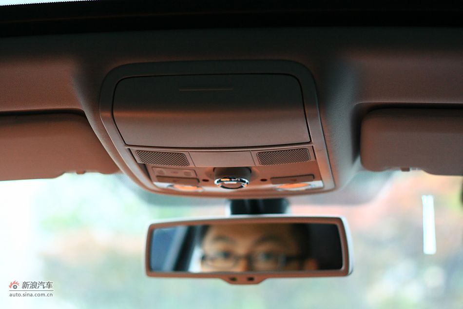 上海大众新帕萨特内饰