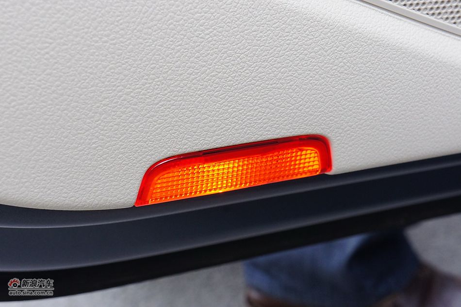 2011款帕萨特内饰