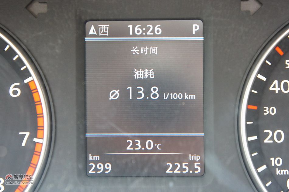 2011款帕萨特内饰