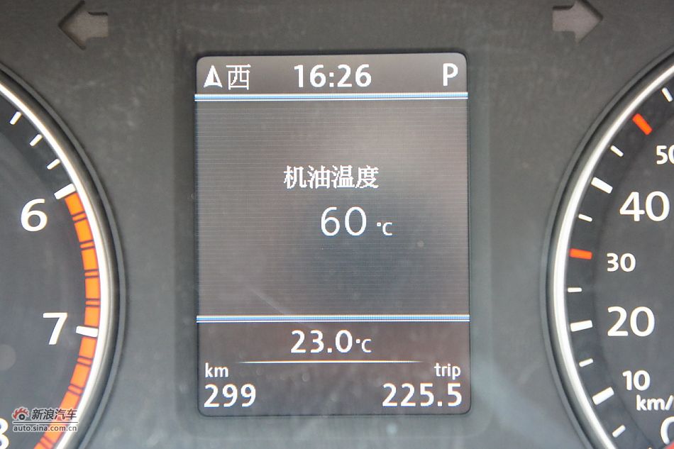 2011款帕萨特内饰