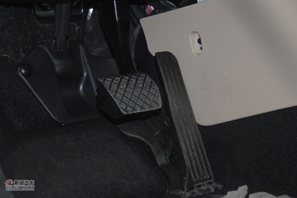 2011款帕萨特内饰