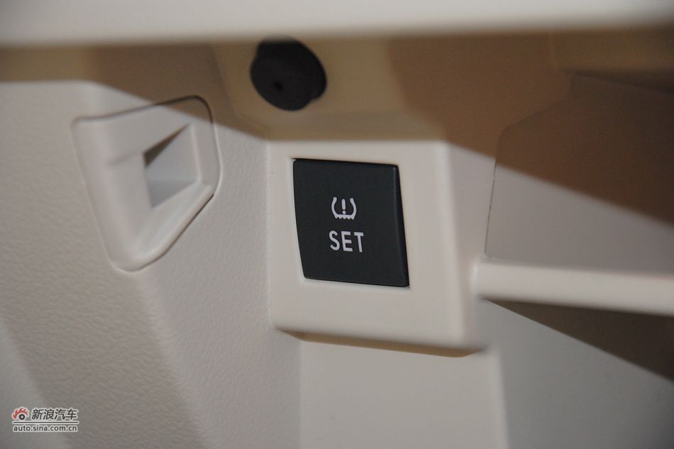 2011款帕萨特内饰