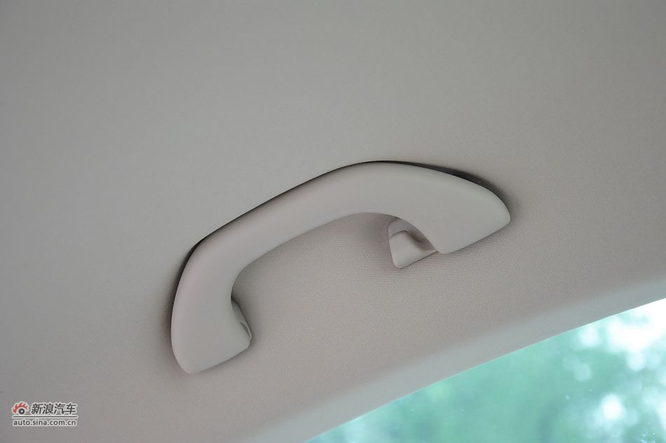 2011款帕萨特内饰