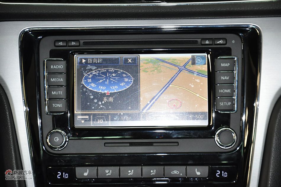 2011款帕萨特内饰