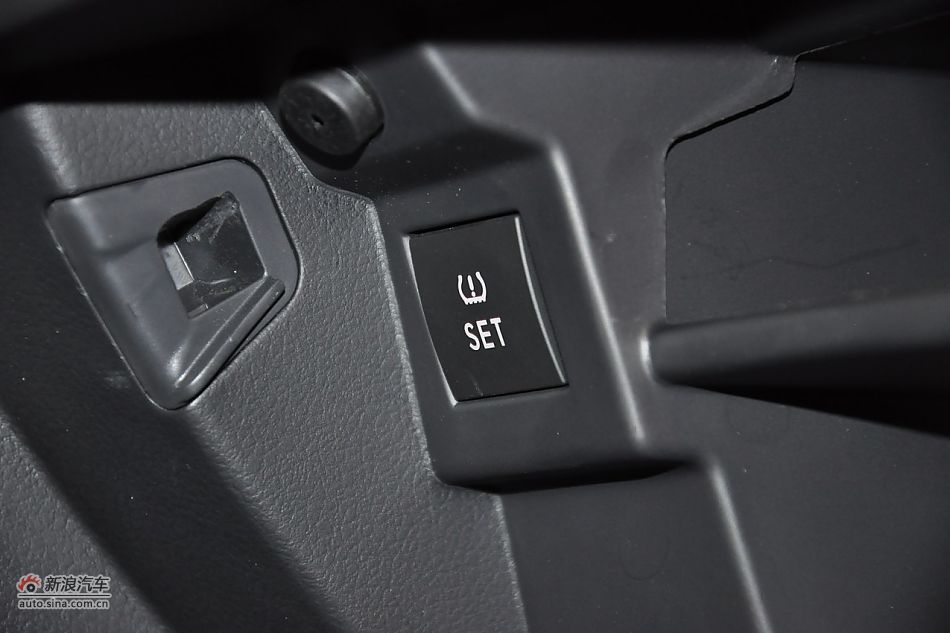 2011款帕萨特内饰