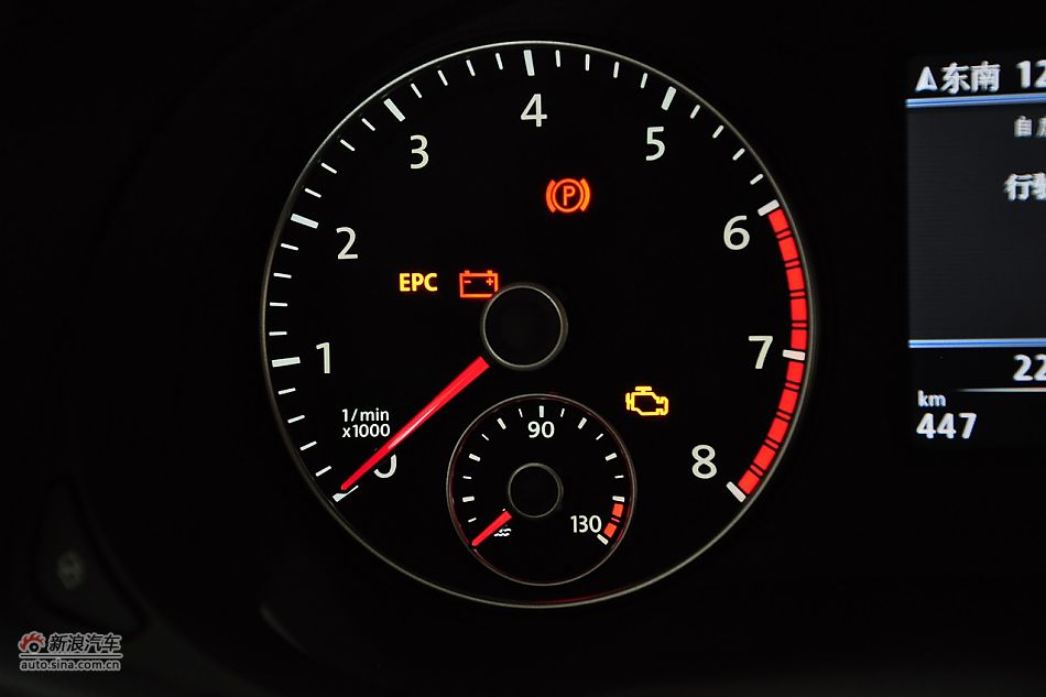 2011款帕萨特内饰