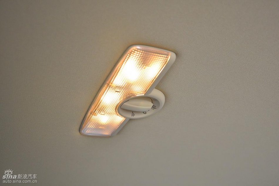 上海大众PASSAT领驭实拍图 