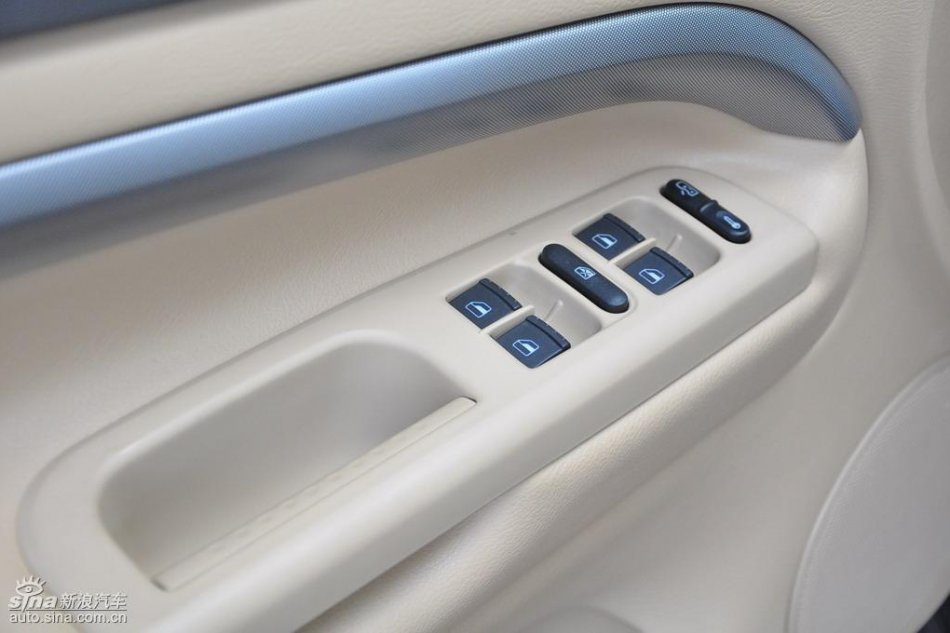 上海大众PASSAT领驭实拍图 