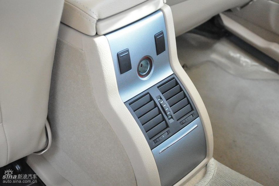 上海大众PASSAT领驭实拍图 