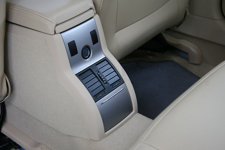 上海大众PASSAT领驭内饰