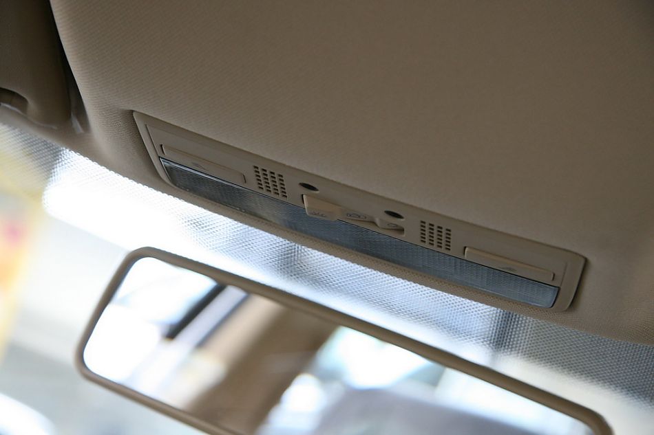 上海大众PASSAT领驭内饰