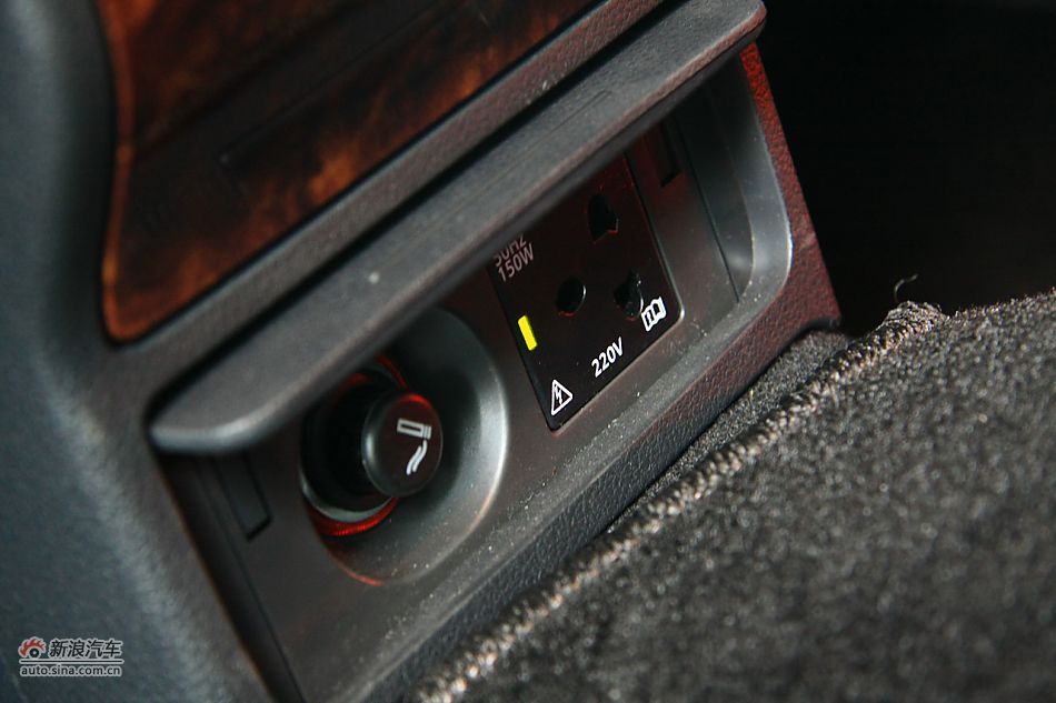 上海大众新帕萨特内饰