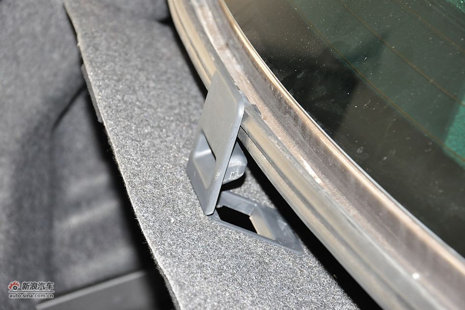 2011款帕萨特座椅空间