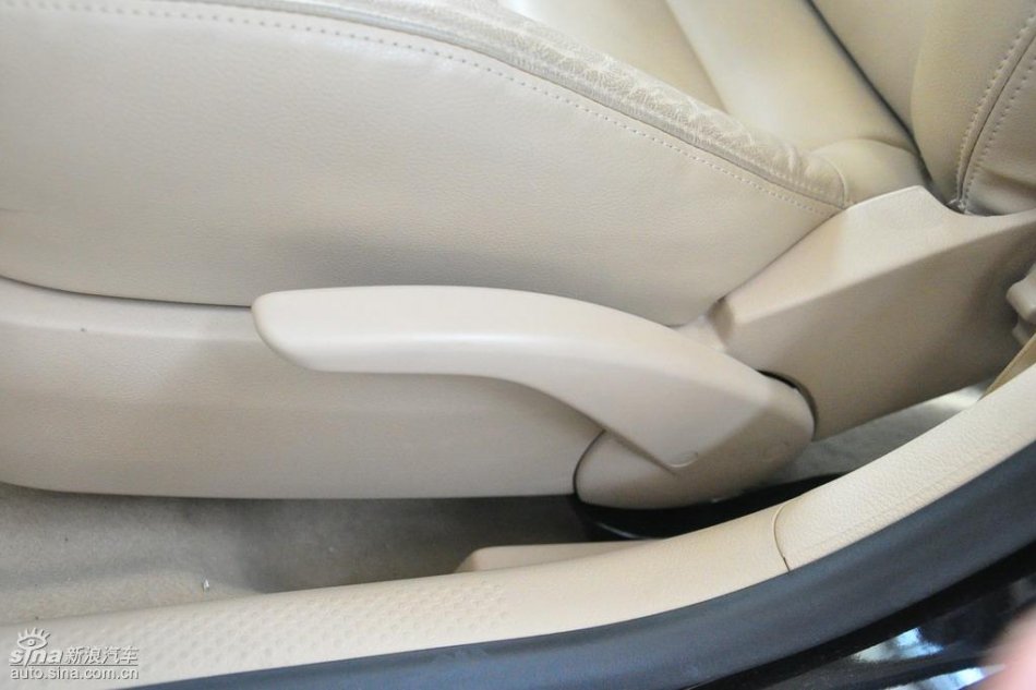 上海大众PASSAT领驭实拍图 