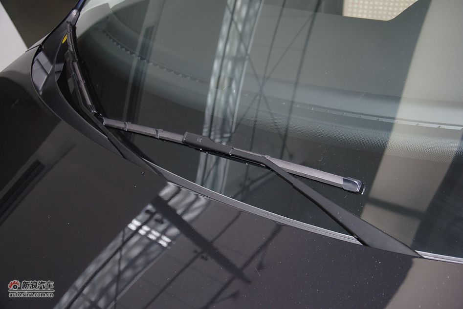 2011款帕萨特1.8TSI自动尊荣版