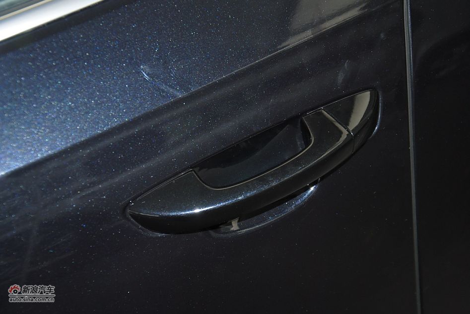 2011款帕萨特1.8TSI自动尊荣版