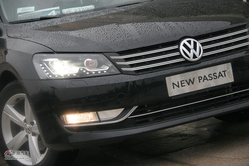 2011款新帕萨特2.0T御尊版外观细节