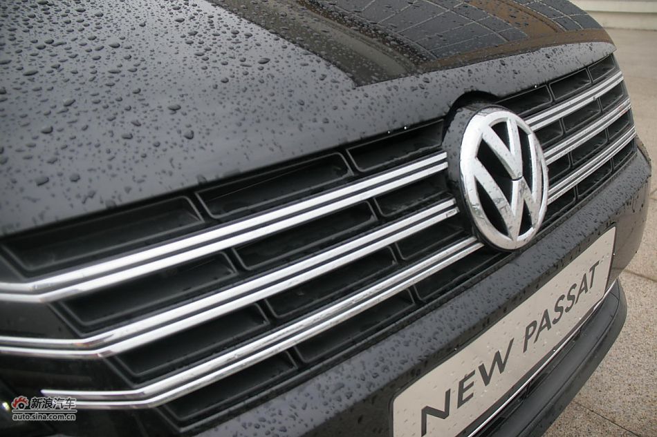 2011款新帕萨特2.0T御尊版外观细节