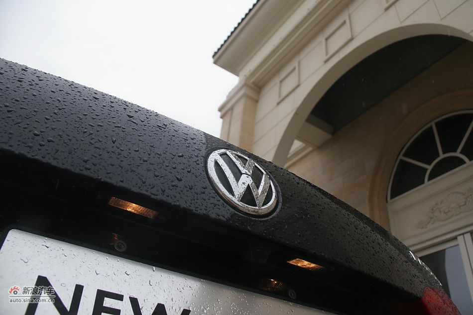 2011款新帕萨特2.0T御尊版外观细节