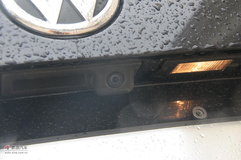 2011款新帕萨特2.0T御尊版外观细节