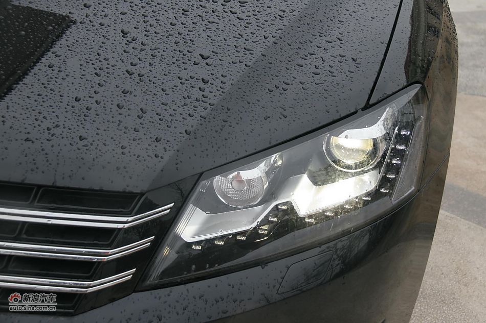 2011款新帕萨特2.0T御尊版外观细节