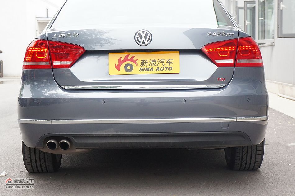 2011款帕萨特车身细节