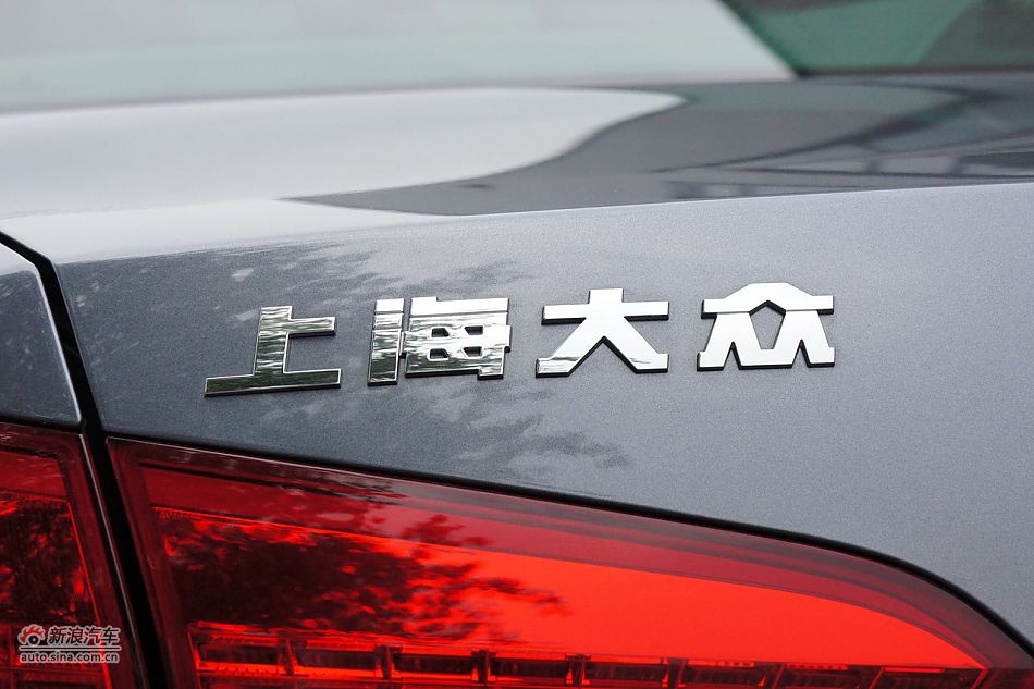 2011款帕萨特车身细节