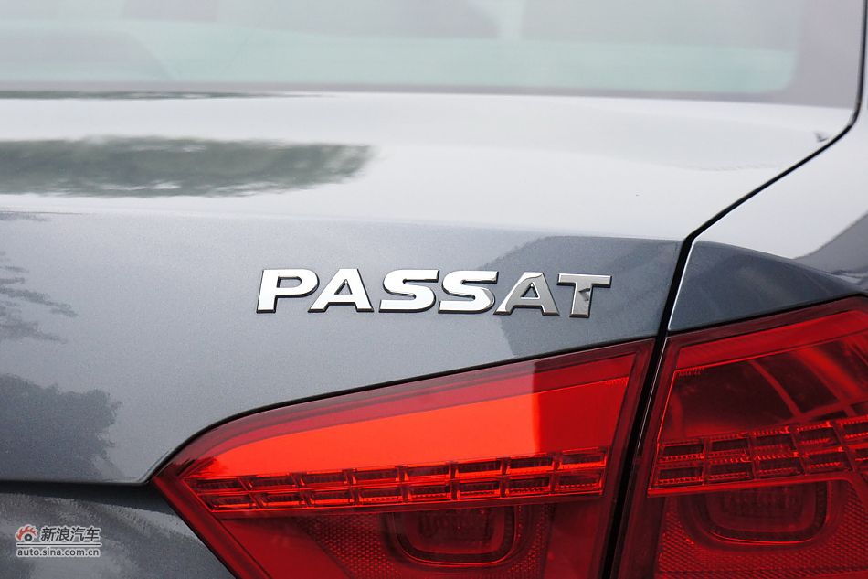 2011款帕萨特车身细节
