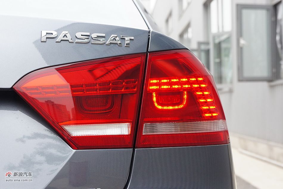 2011款帕萨特车身细节