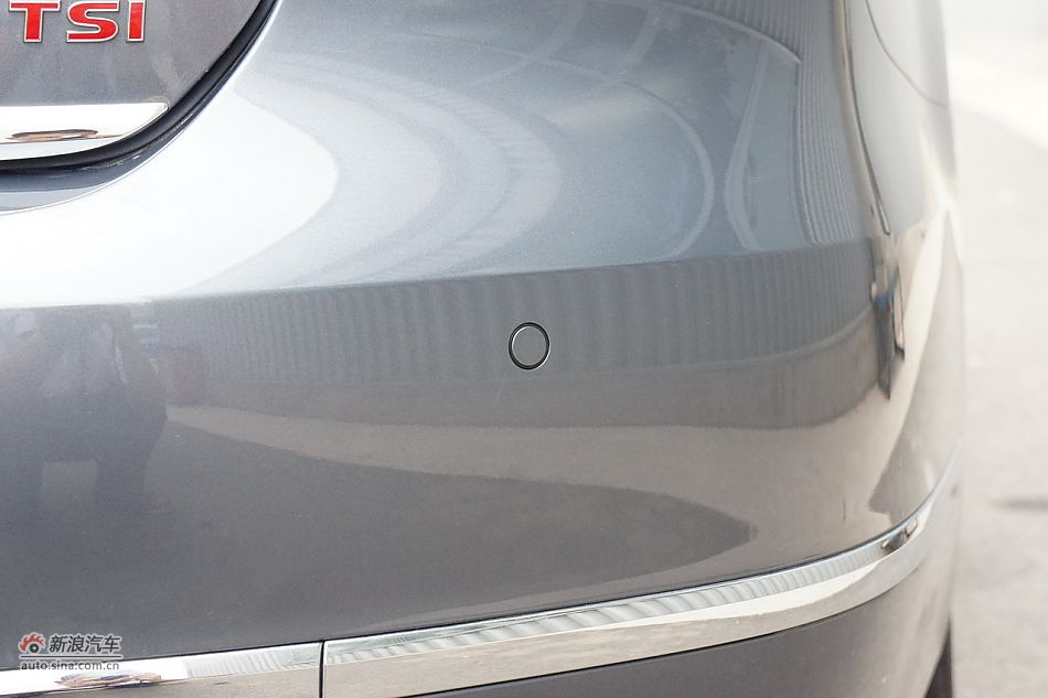 2011款帕萨特车身细节