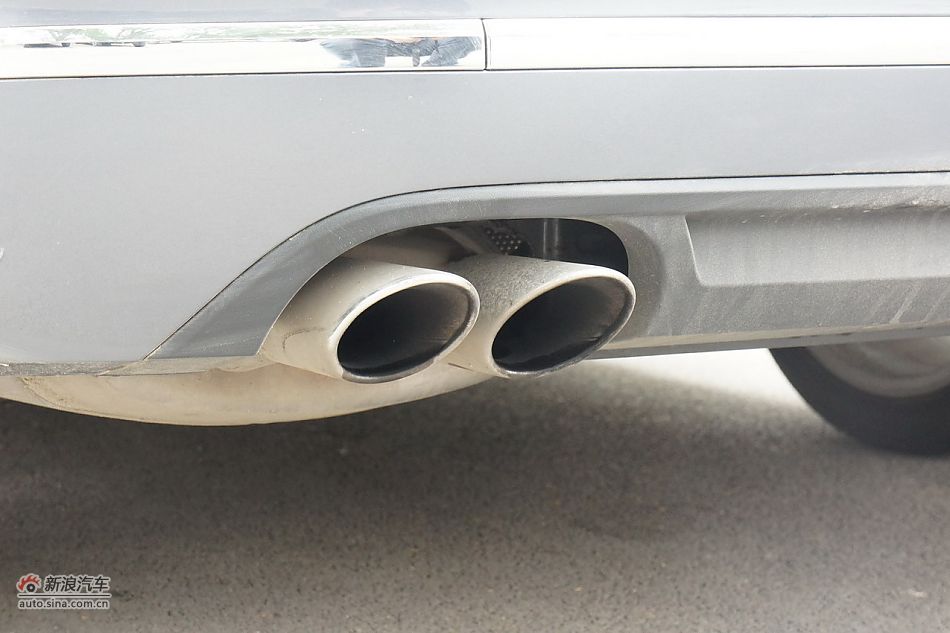 2011款帕萨特车身细节