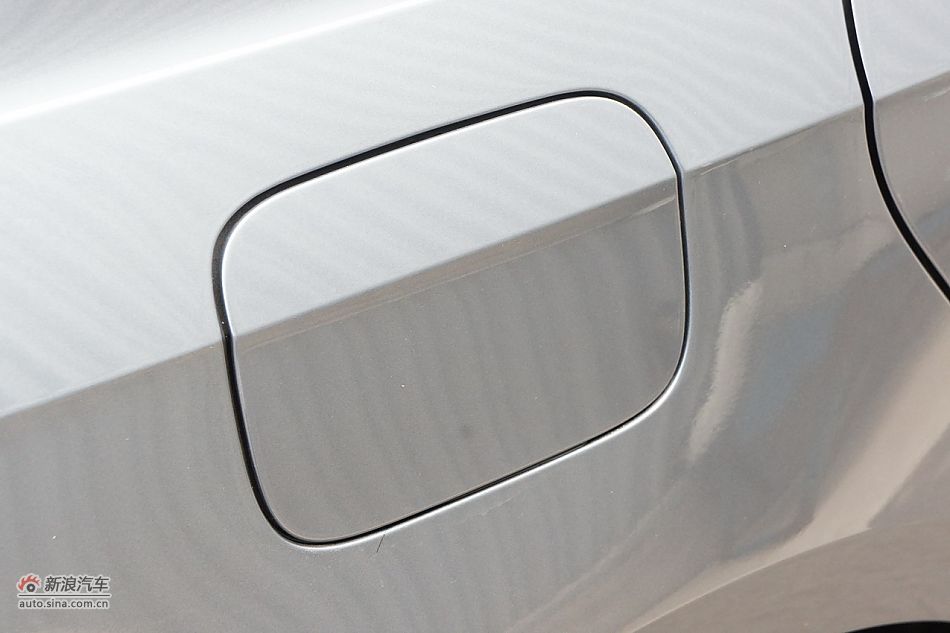 2011款帕萨特车身细节