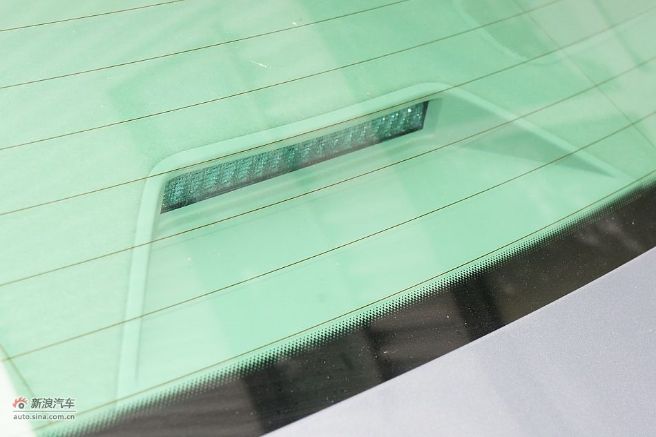 2011款帕萨特车身细节