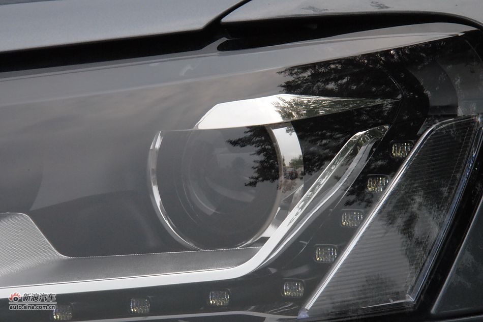 2011款帕萨特车身细节