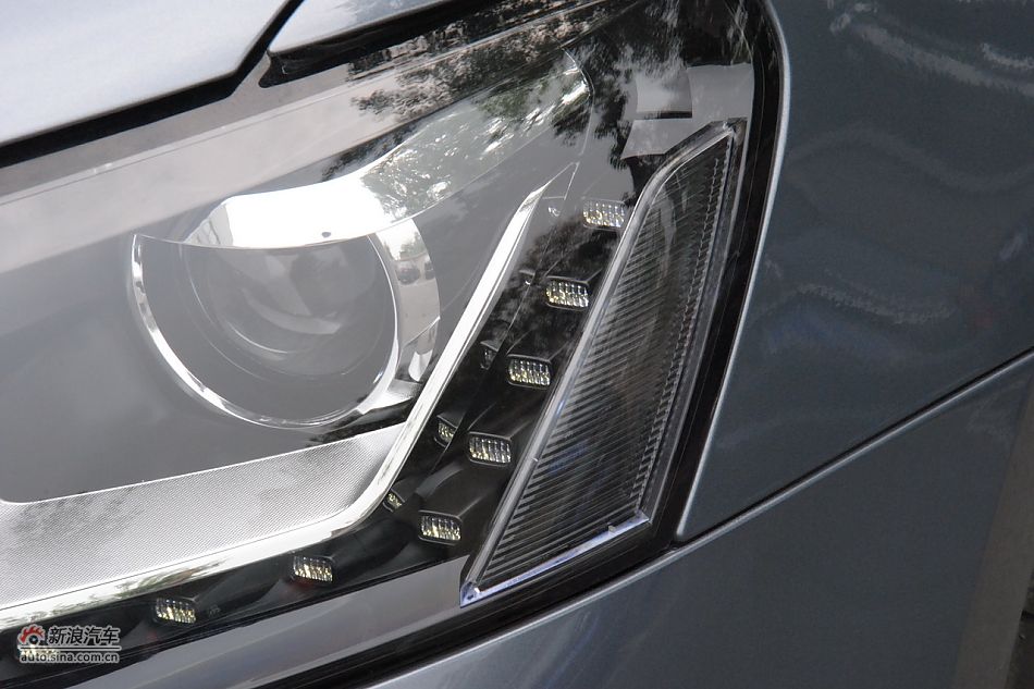 2011款帕萨特车身细节