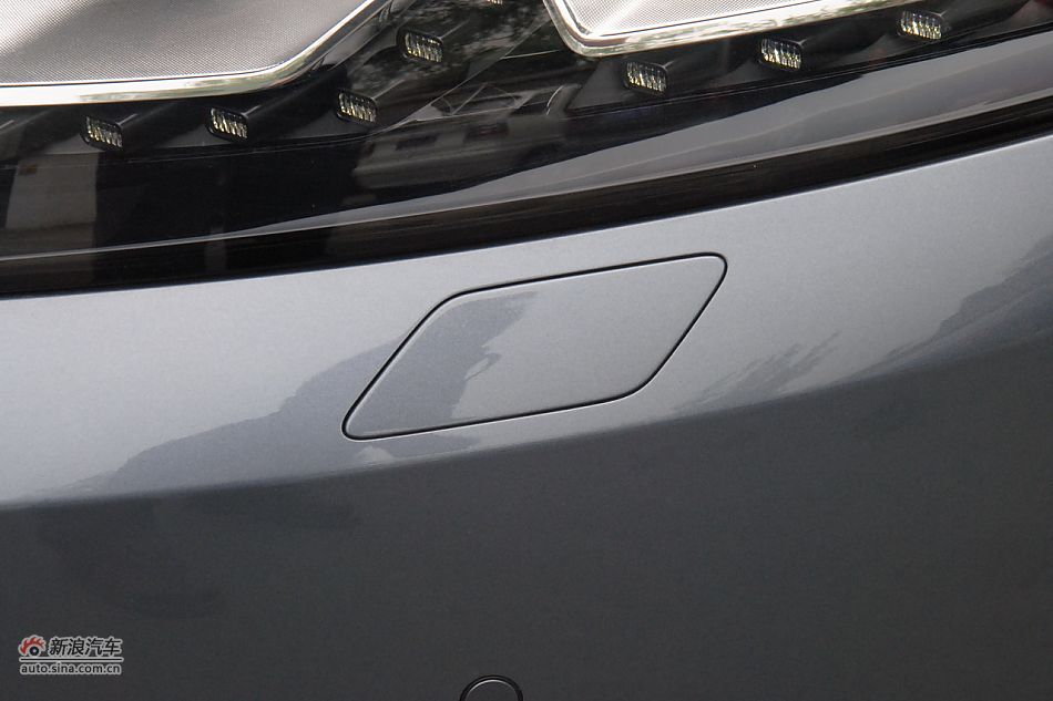 2011款帕萨特车身细节