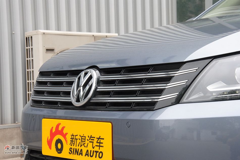2011款帕萨特车身细节