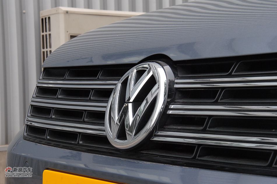 2011款帕萨特车身细节