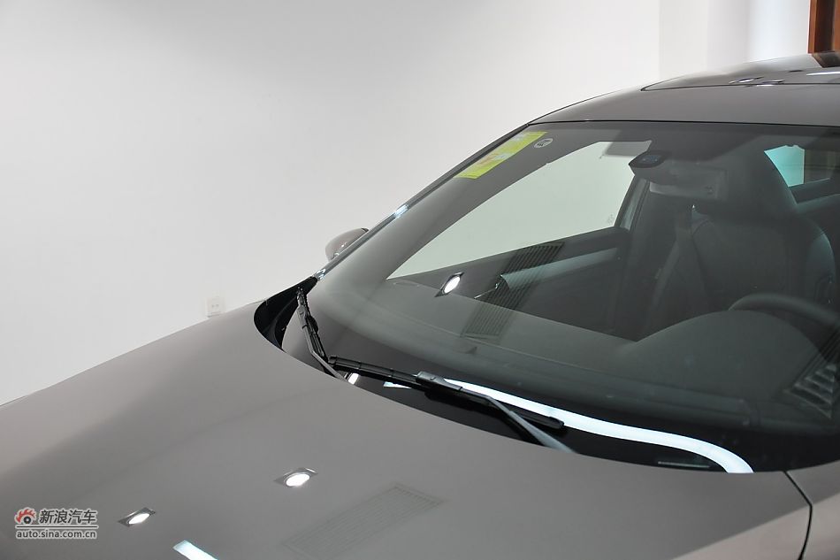 2011款帕萨特发车身细节