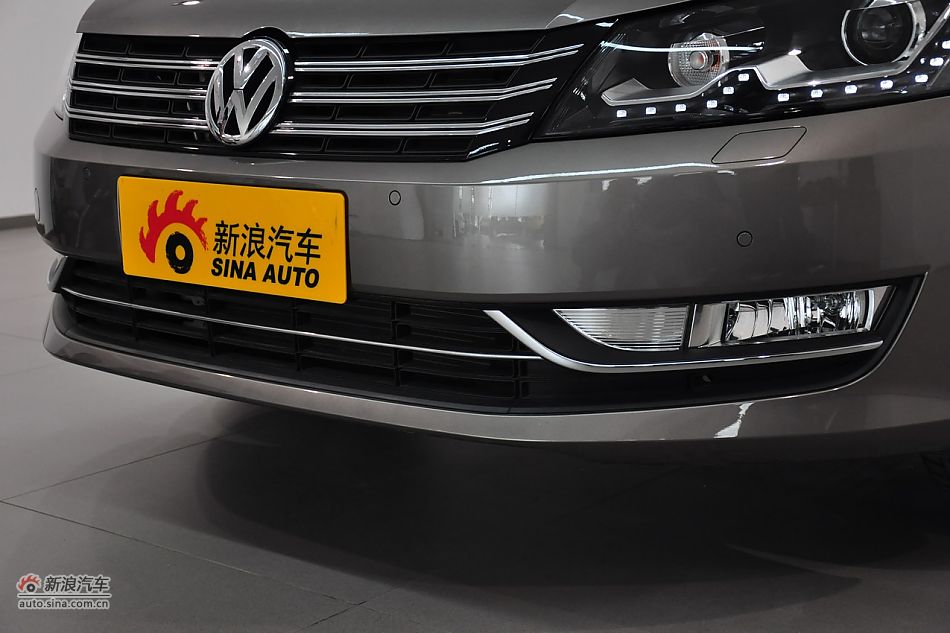 2011款帕萨特发车身细节