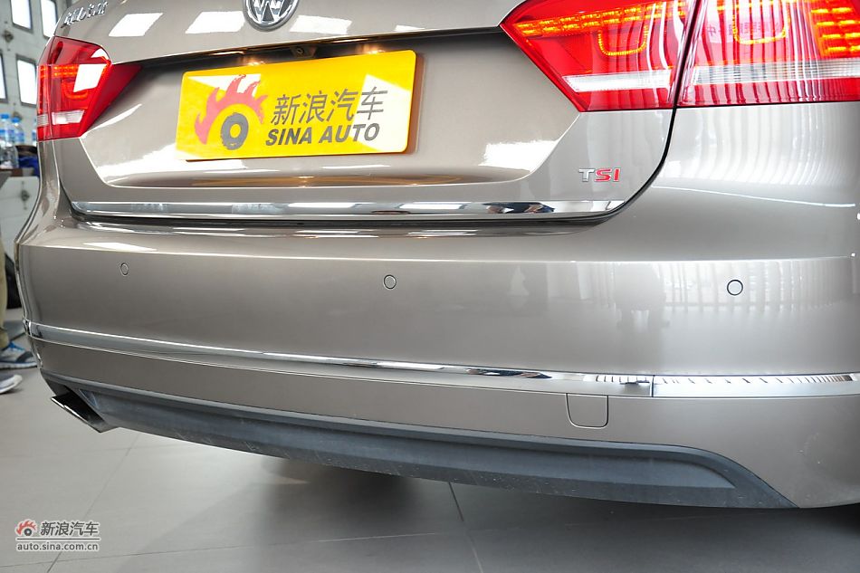 2011款帕萨特发车身细节