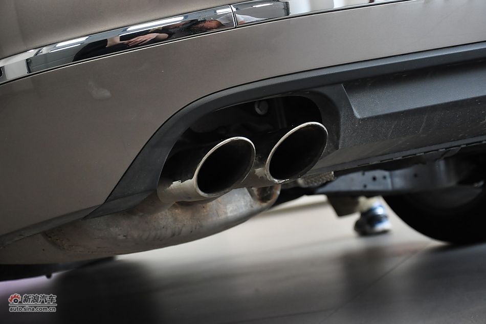 2011款帕萨特发车身细节